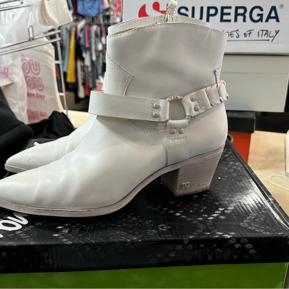 Women’s boots